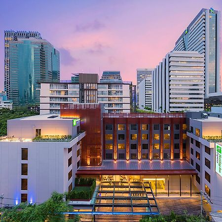 Holiday Inn Express Bangkok Sathorn By Ihg Exterior photo
