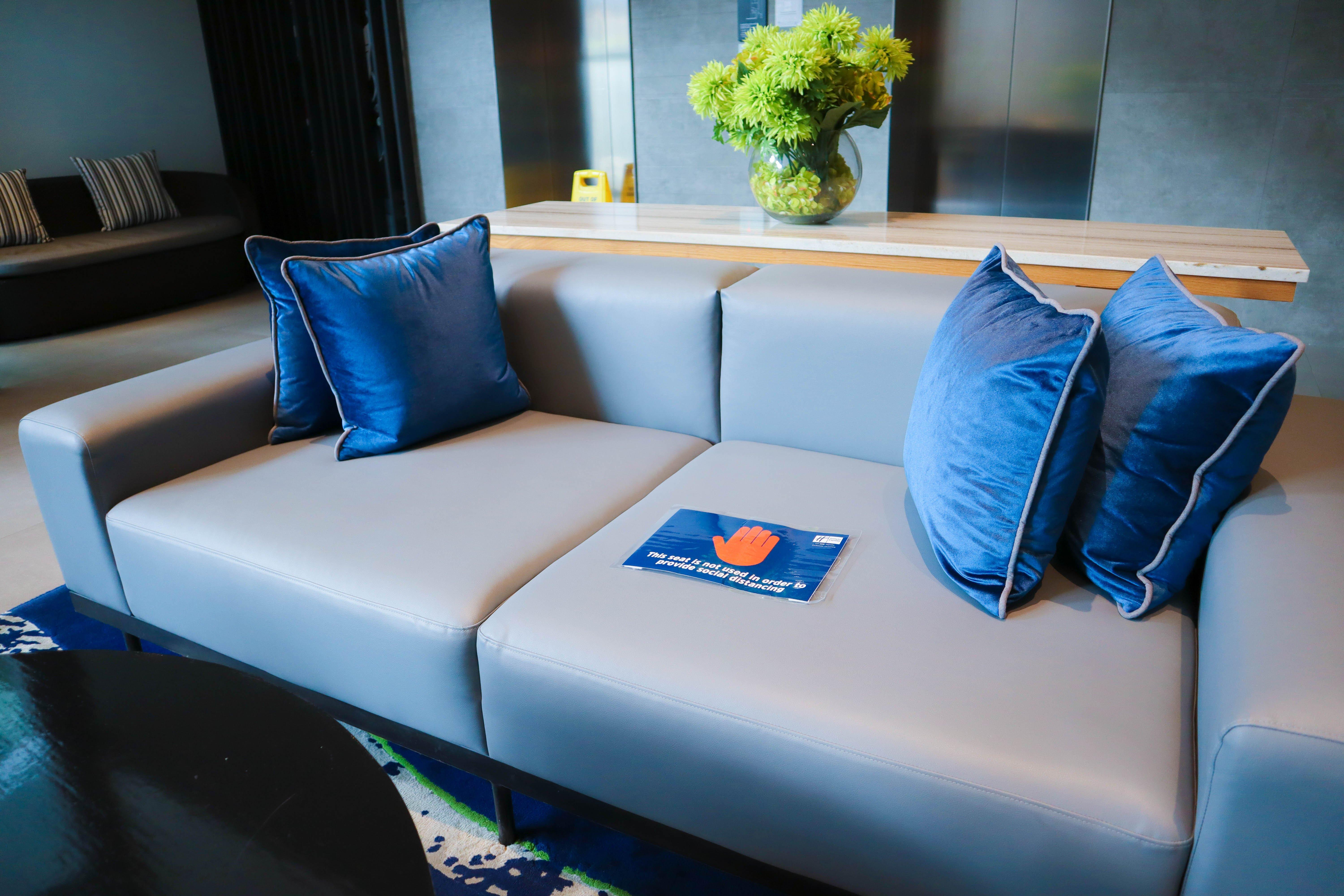 Holiday Inn Express Bangkok Sathorn By Ihg Exterior photo
