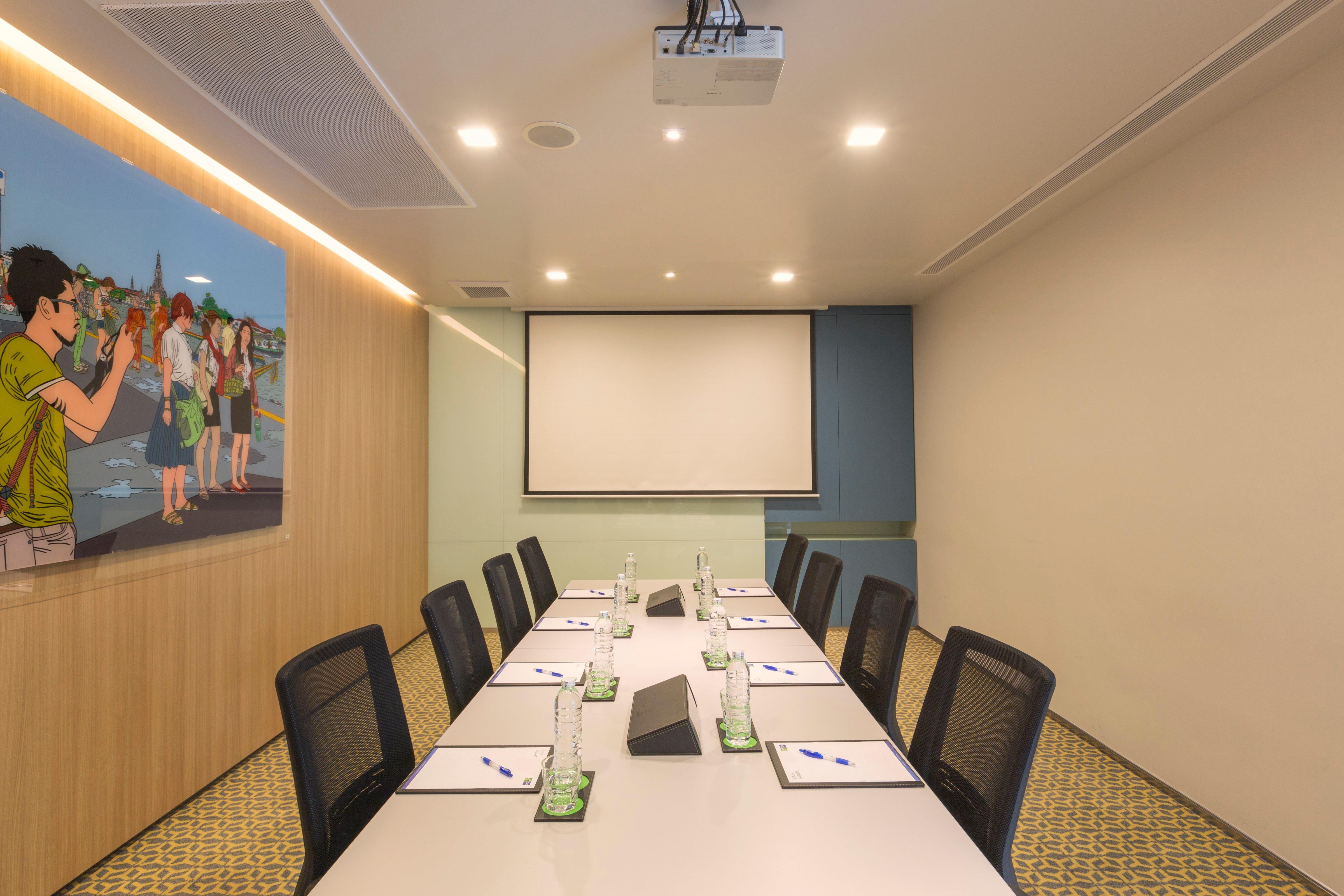 Holiday Inn Express Bangkok Sathorn By Ihg Exterior photo