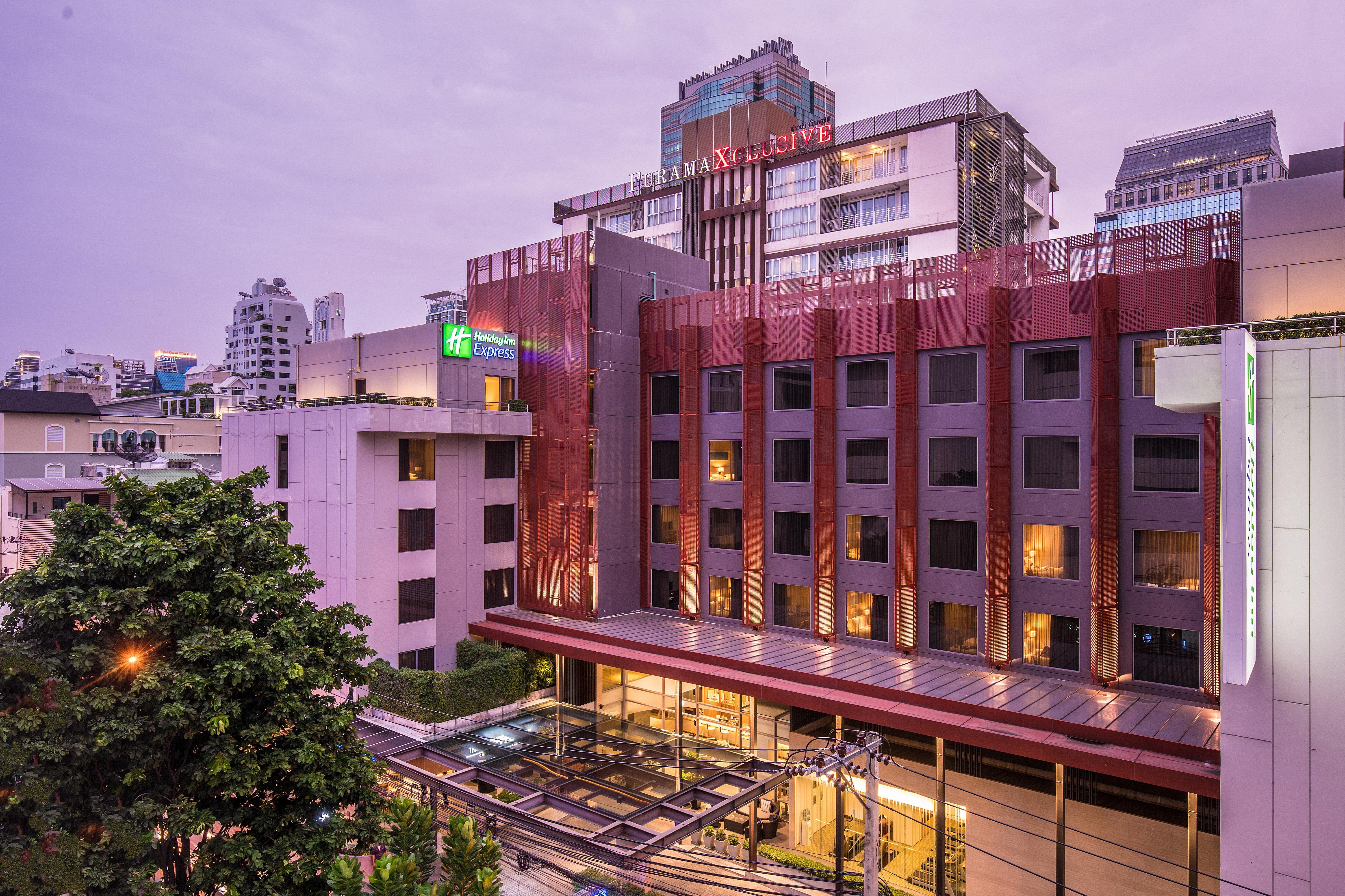 Holiday Inn Express Bangkok Sathorn By Ihg Exterior photo